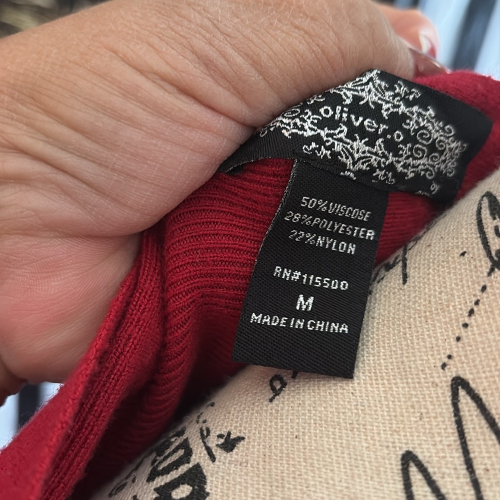 Red ♥️embellish sweater - Picture 4 of 4